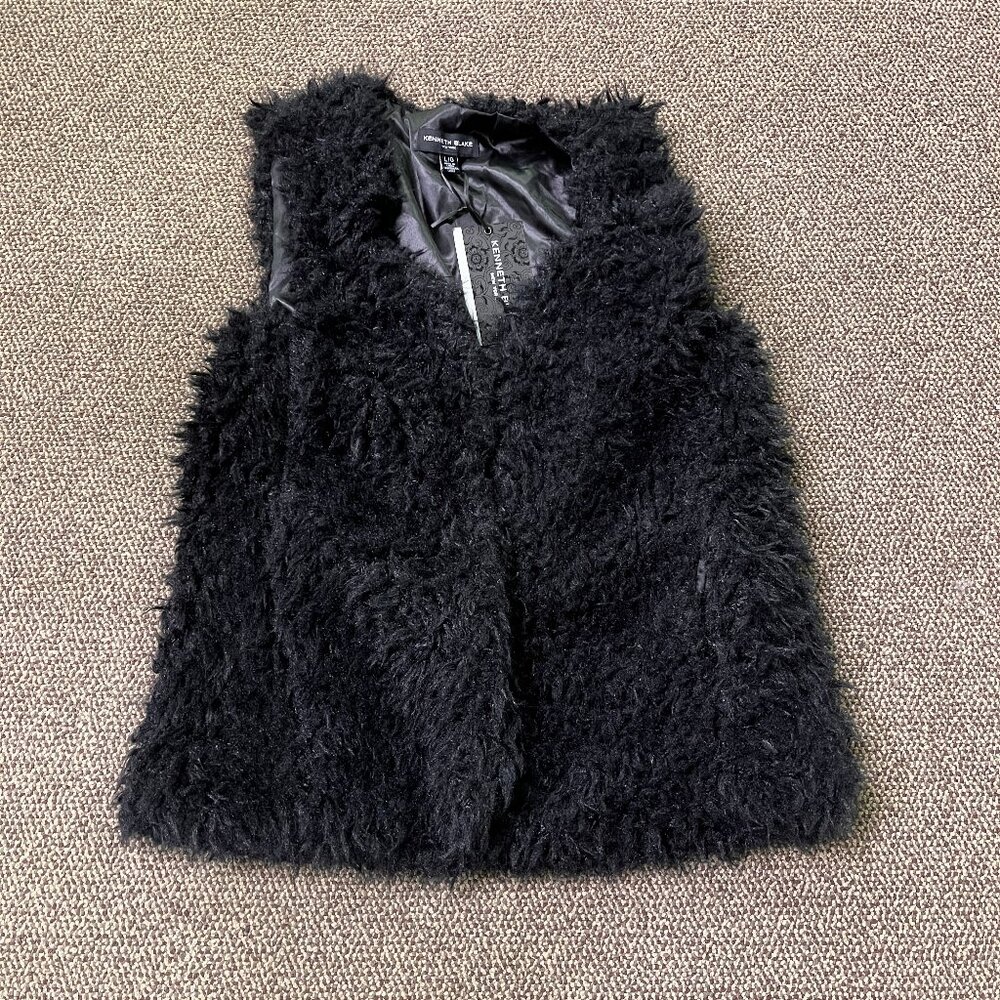 Kenneth Blake Black Fuzzy Vest NWT